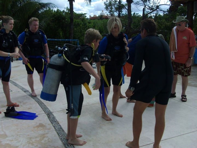 Curso de buceo fuera del agua 